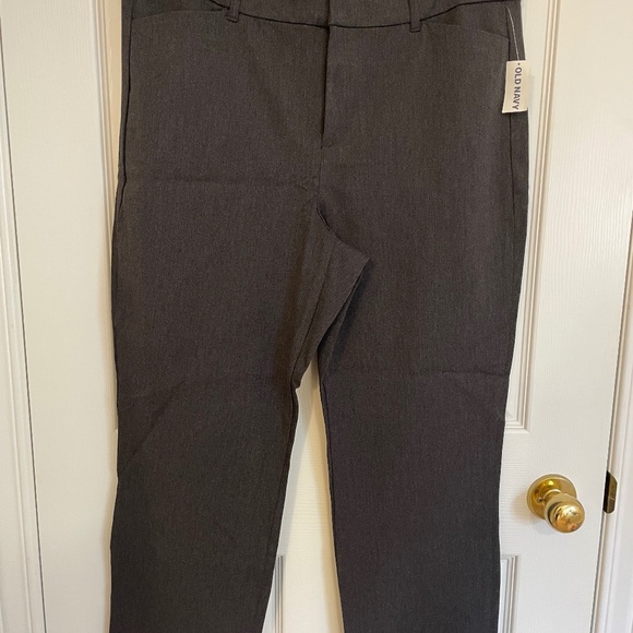 Old Navy Pixie ankle pants (BNWT) - Picture 1 of 4